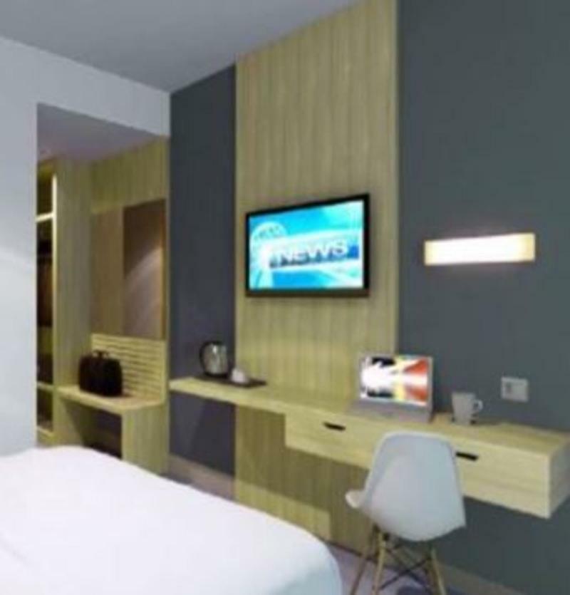 Reddoorz @ Hotel Arimbi Dewi Sartika Baru Bandung Exterior photo